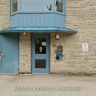85, Wellington, Aurora Village, Aurora