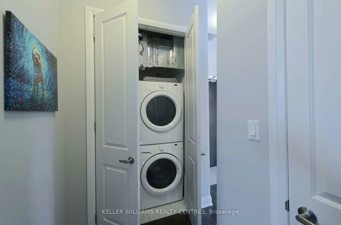 15277, Yonge, Aurora Village, Aurora