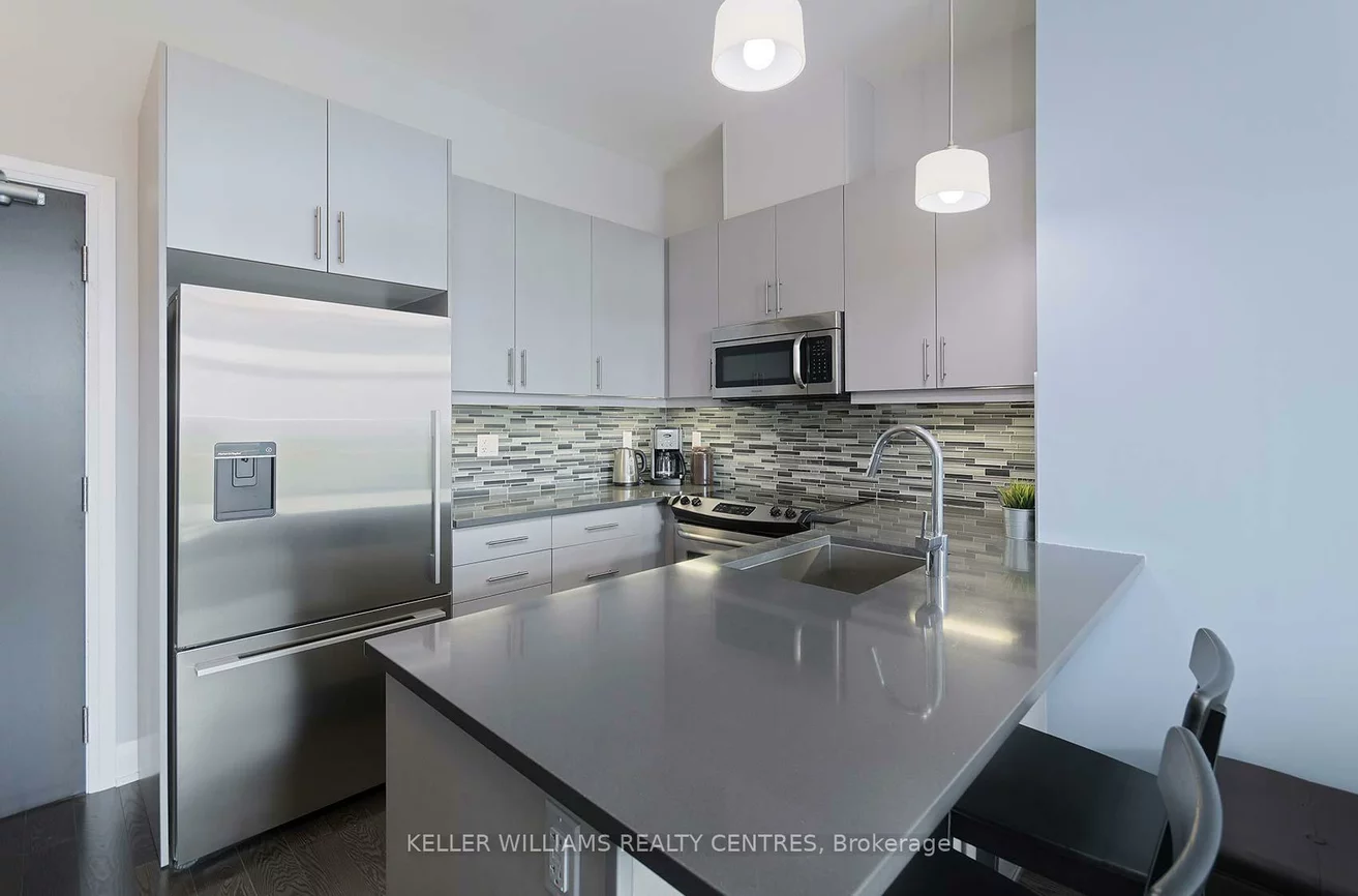 15277, Yonge, Aurora Village, Aurora
