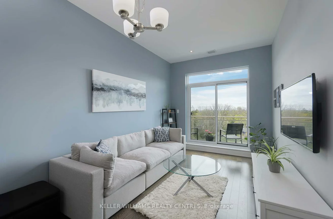 15277, Yonge, Aurora Village, Aurora
