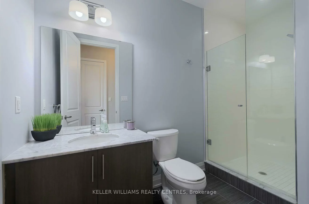 15277, Yonge, Aurora Village, Aurora