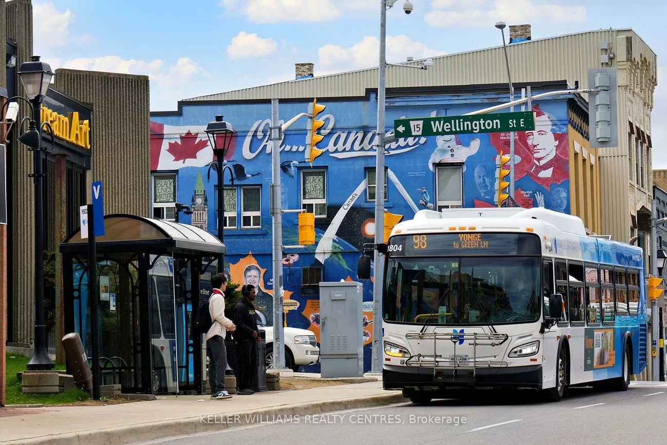 15277, Yonge, Aurora Village, Aurora