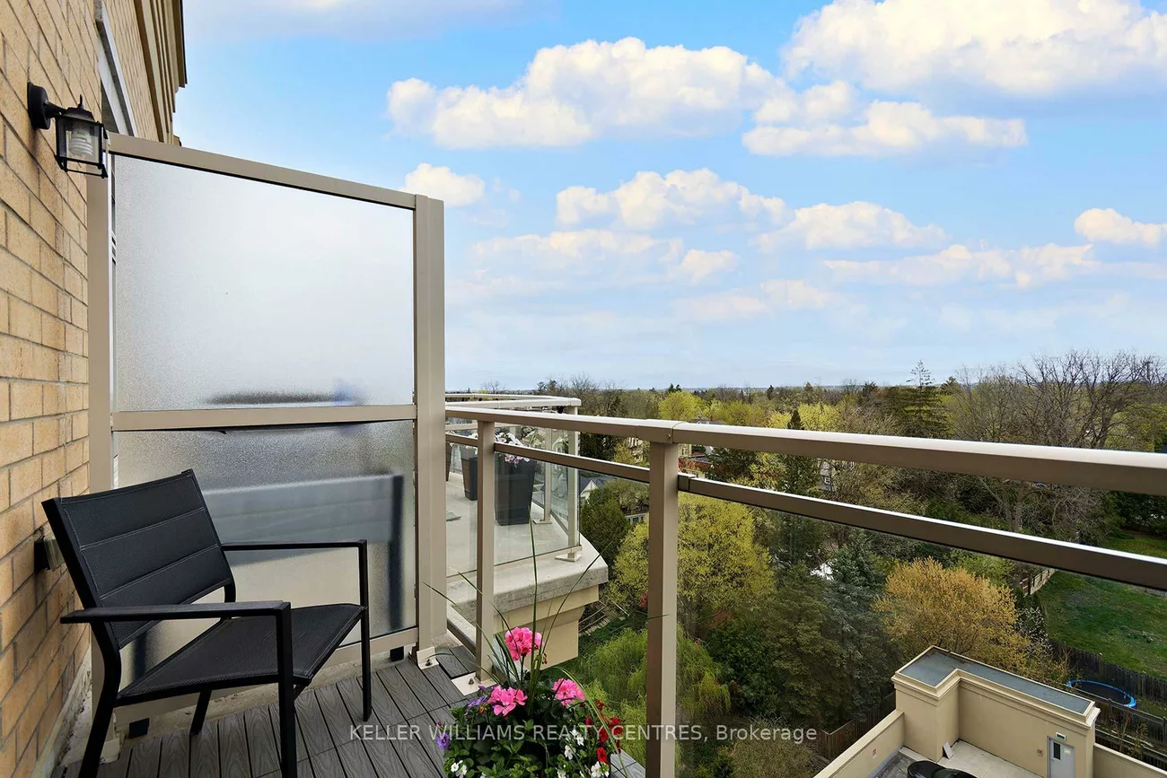 15277, Yonge, Aurora Village, Aurora
