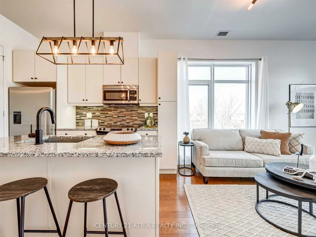 15277, Yonge, Aurora Village, Aurora