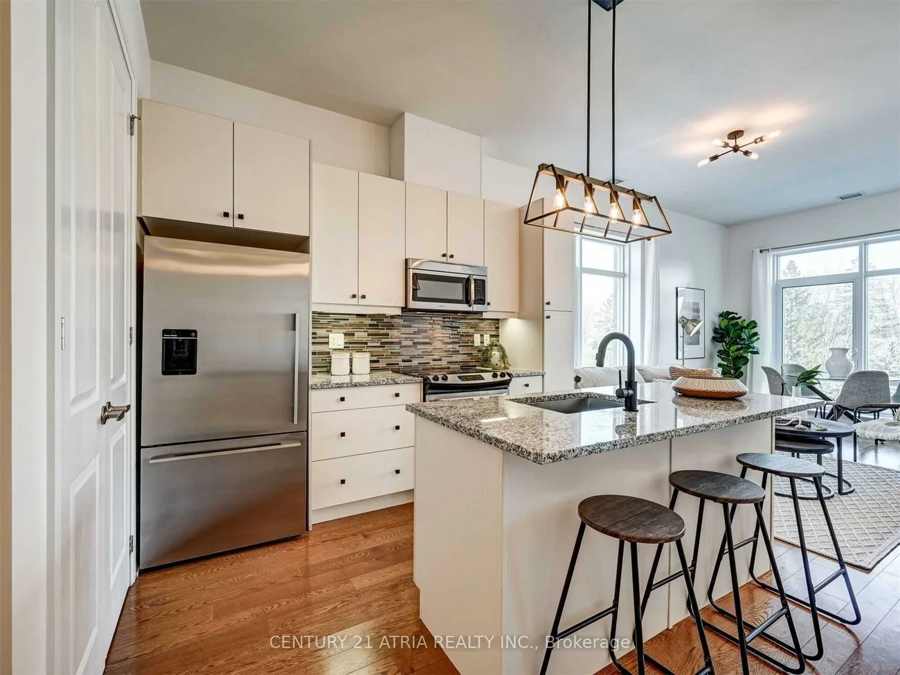 15277, Yonge, Aurora Village, Aurora