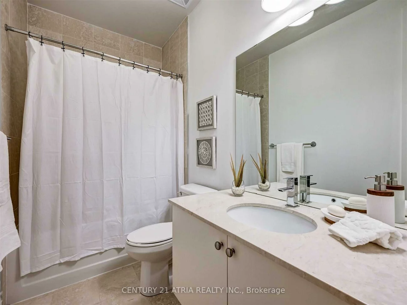 15277, Yonge, Aurora Village, Aurora
