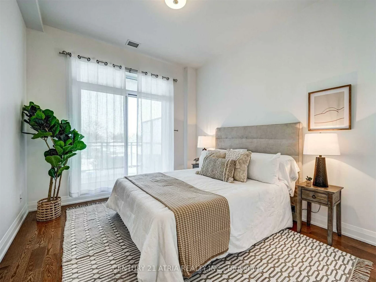 15277, Yonge, Aurora Village, Aurora