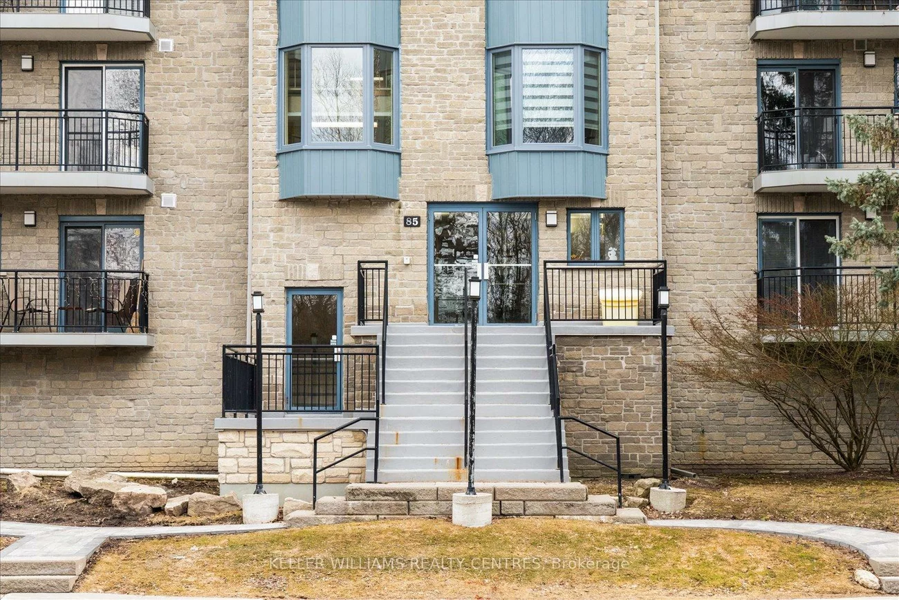 85, Wellington, Aurora Village, Aurora