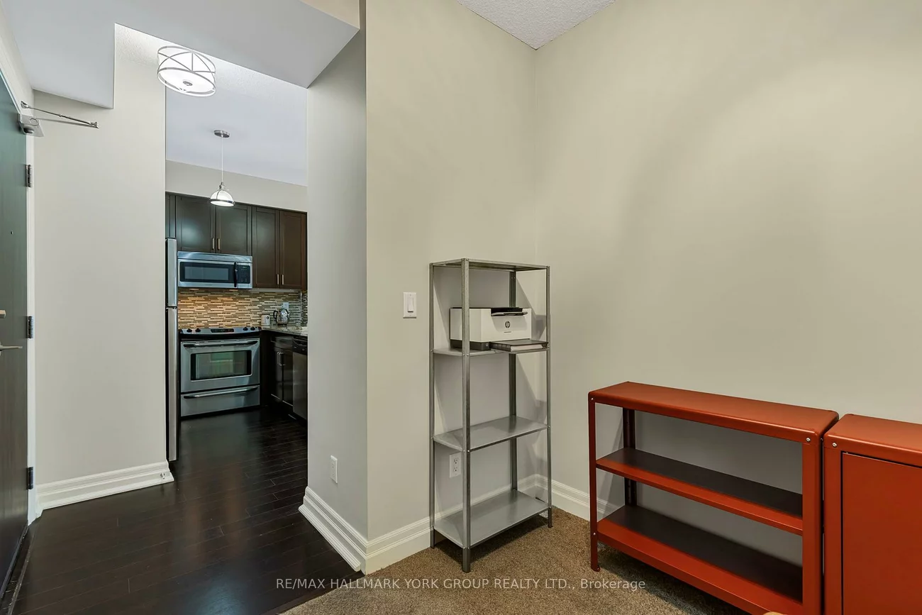 180, John West, Bayview Wellington, Aurora
