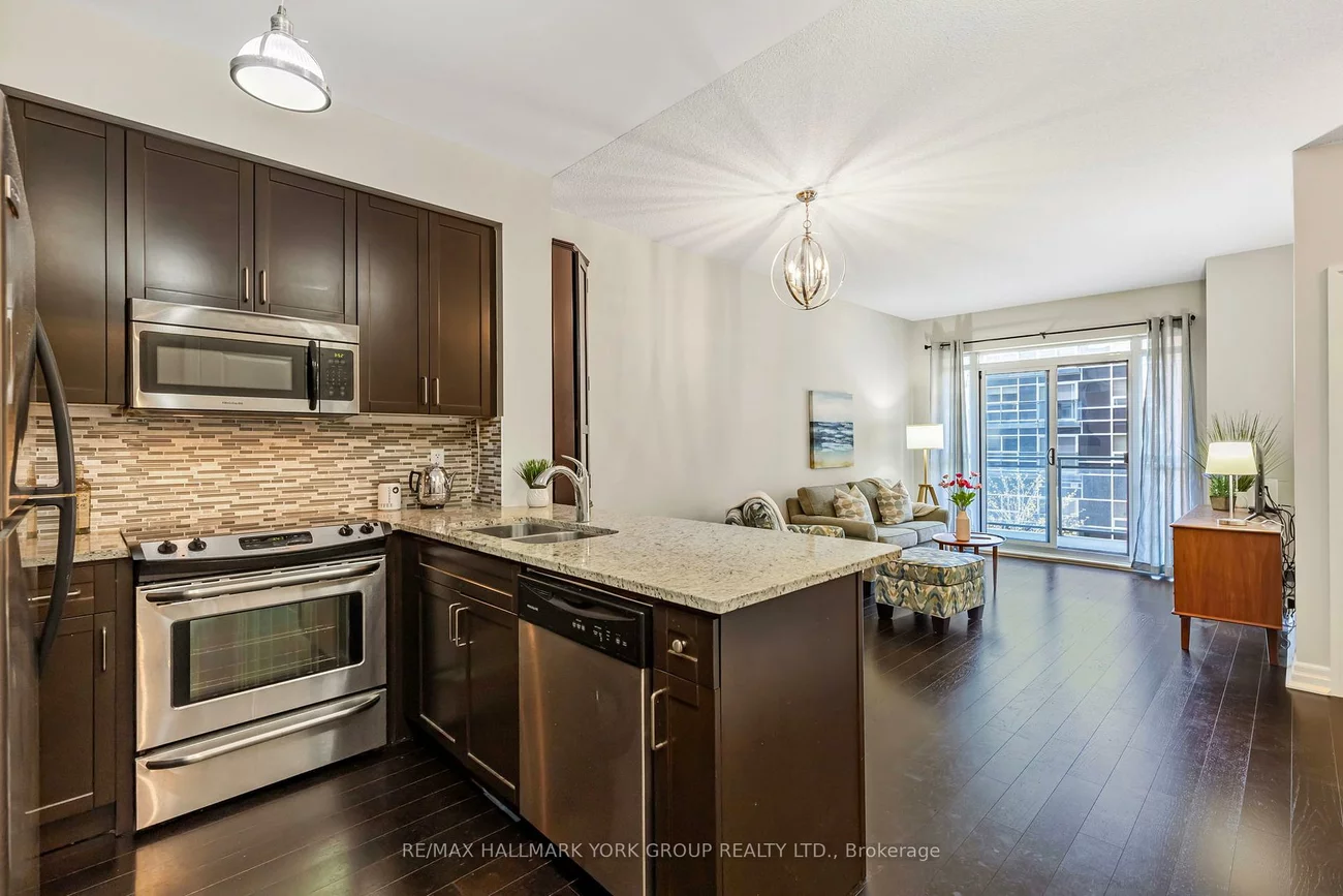 180, John West, Bayview Wellington, Aurora
