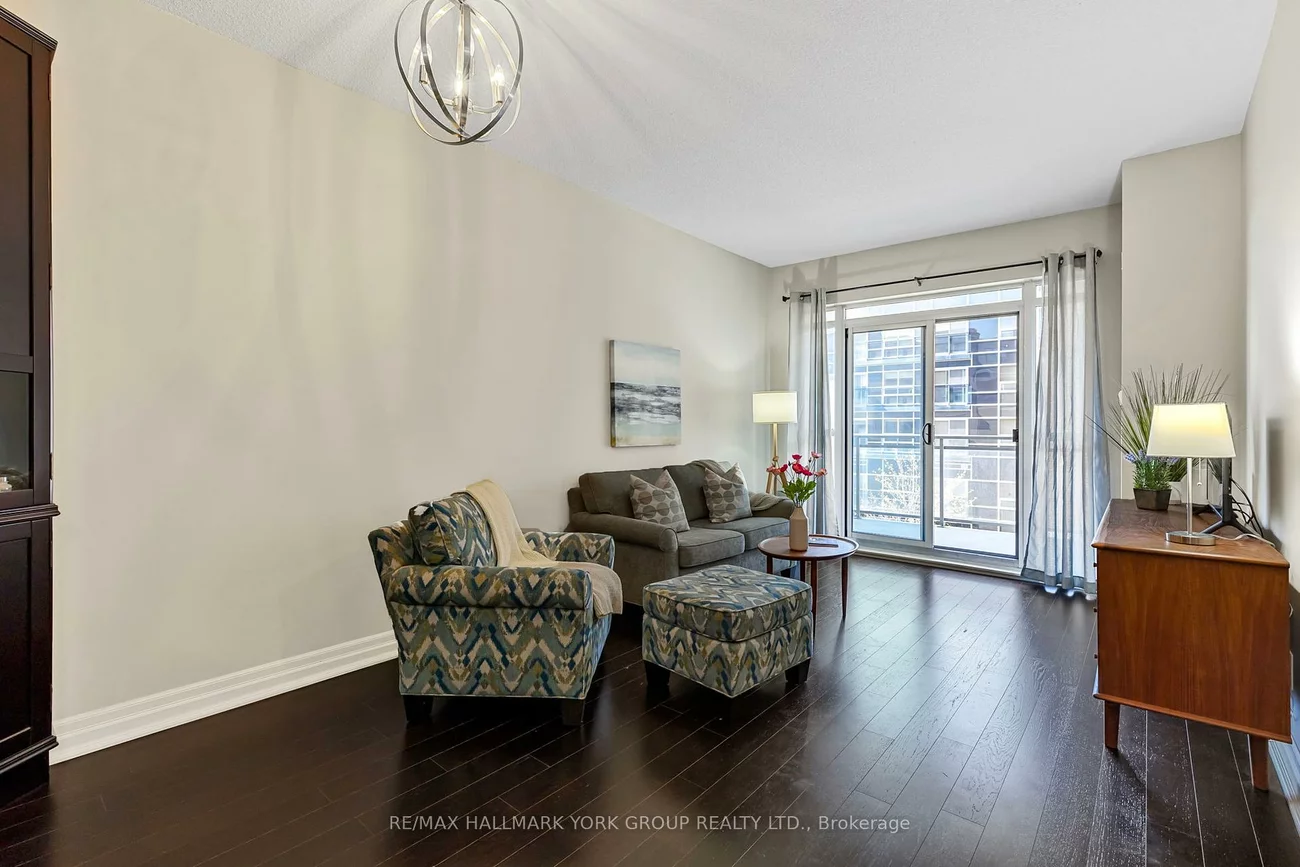180, John West, Bayview Wellington, Aurora