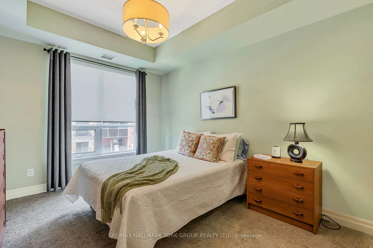 180, John West, Bayview Wellington, Aurora