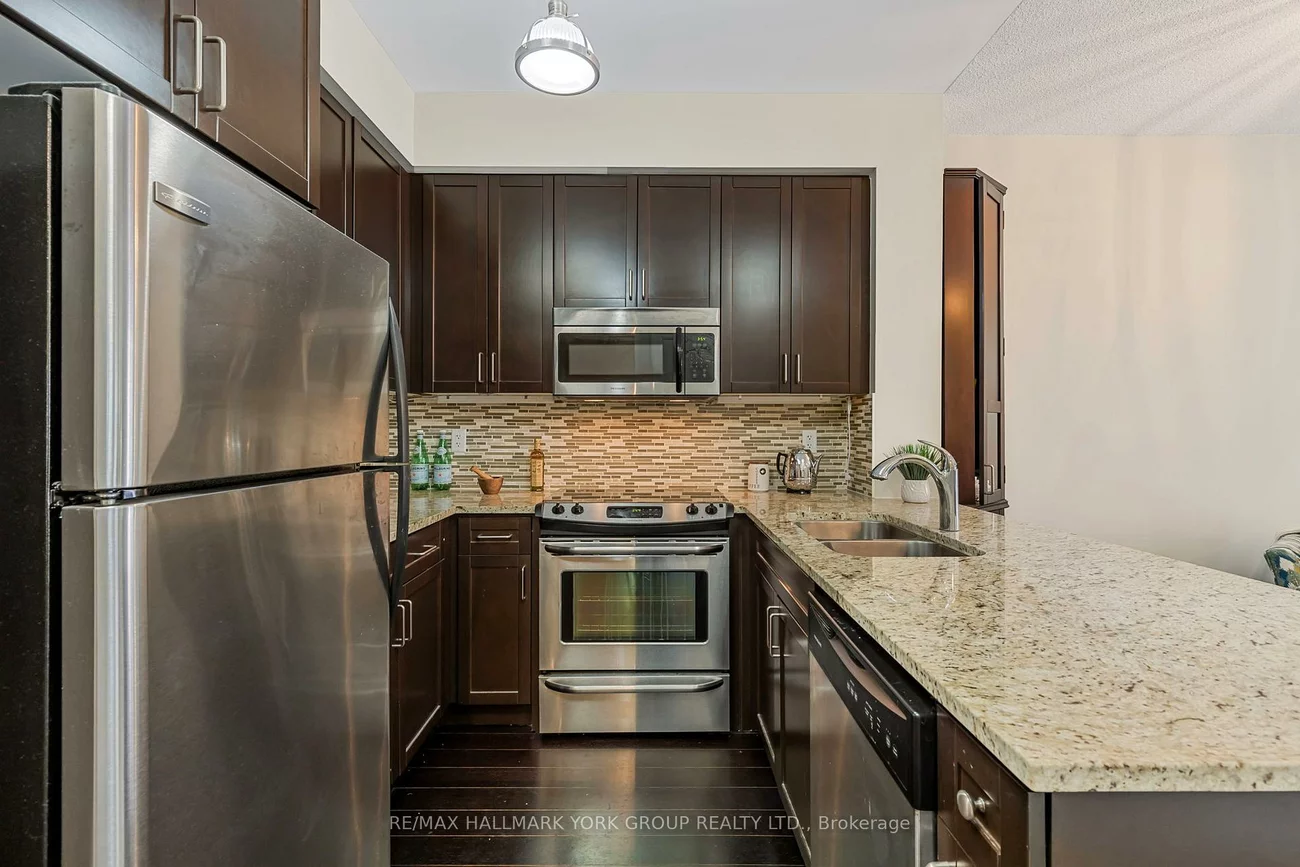 180, John West, Bayview Wellington, Aurora