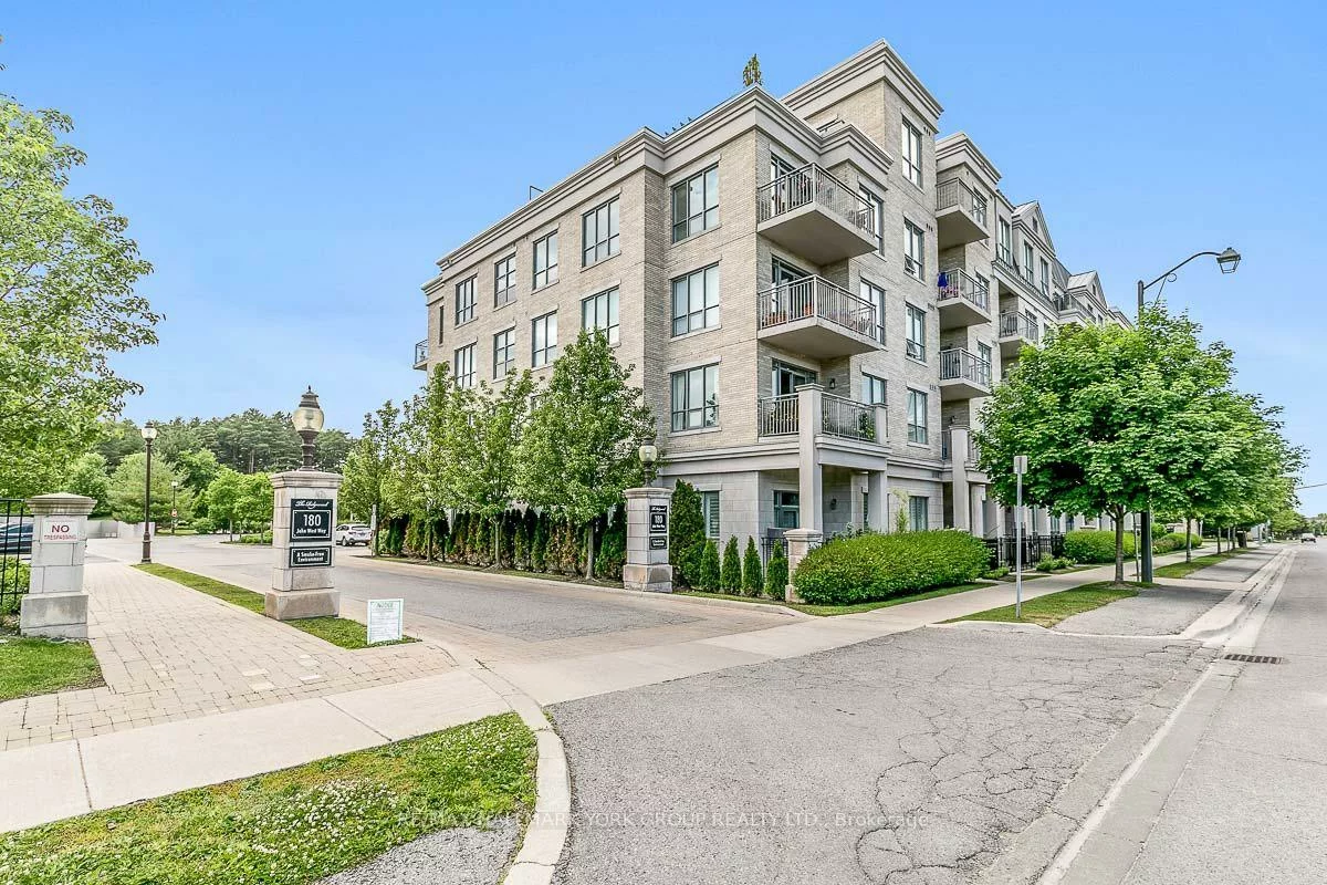 180, John West, Bayview Wellington, Aurora