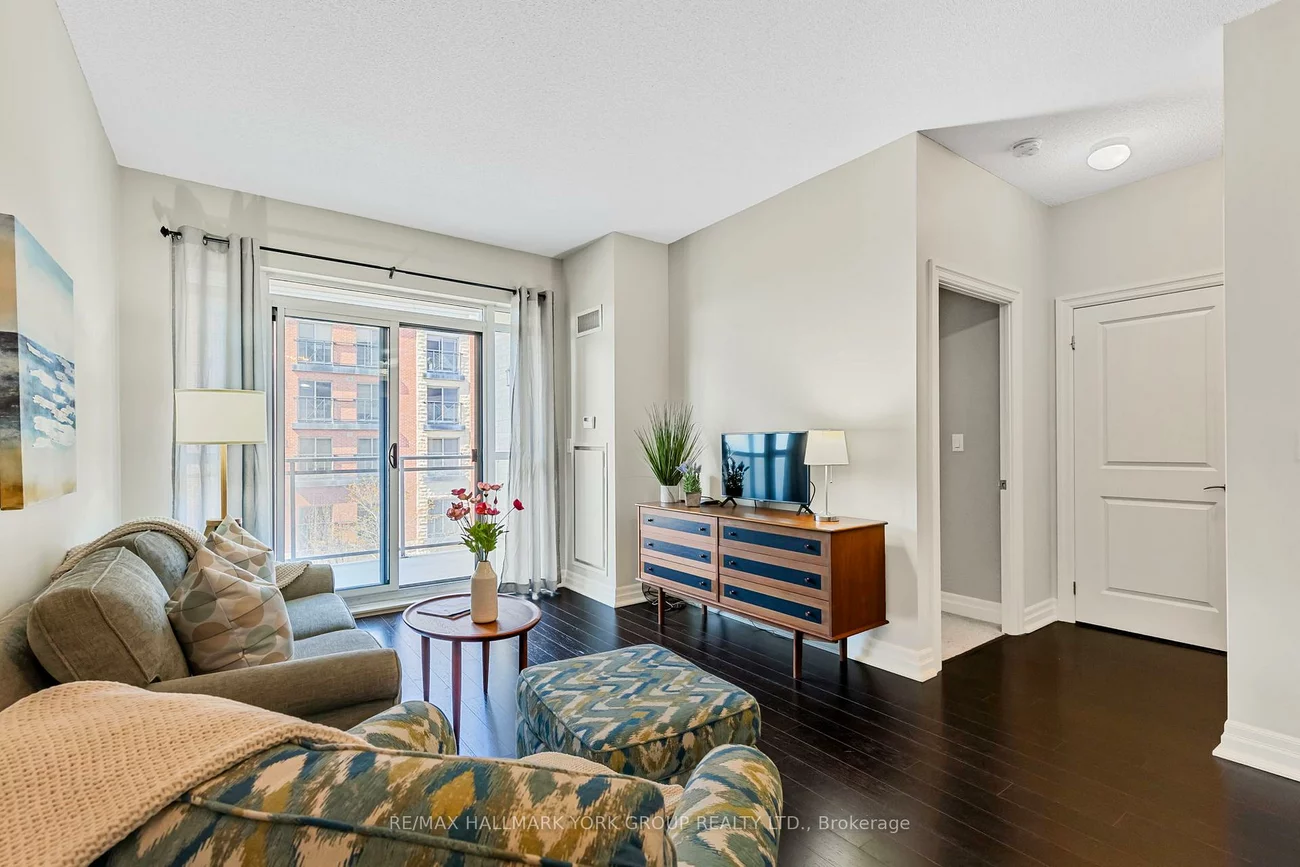 180, John West, Bayview Wellington, Aurora