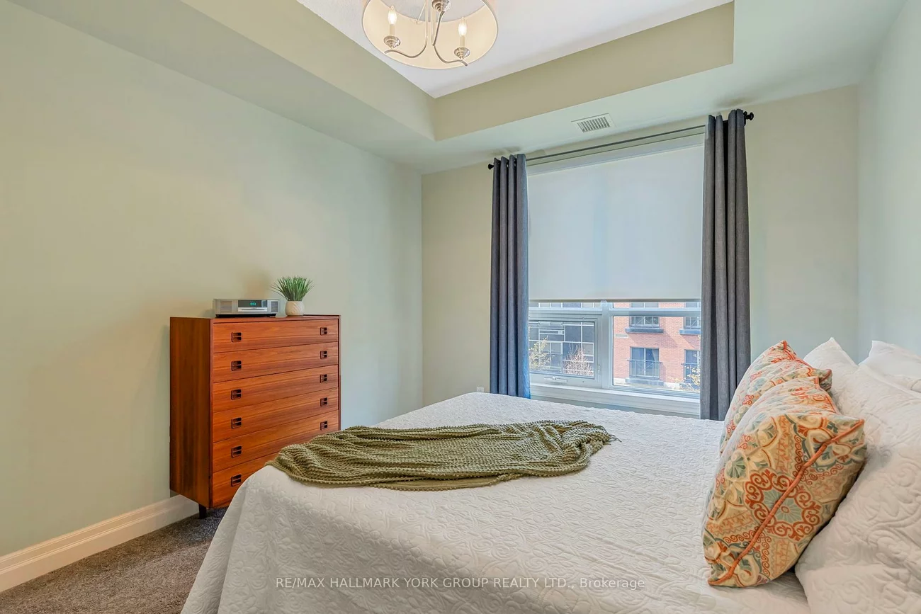 180, John West, Bayview Wellington, Aurora