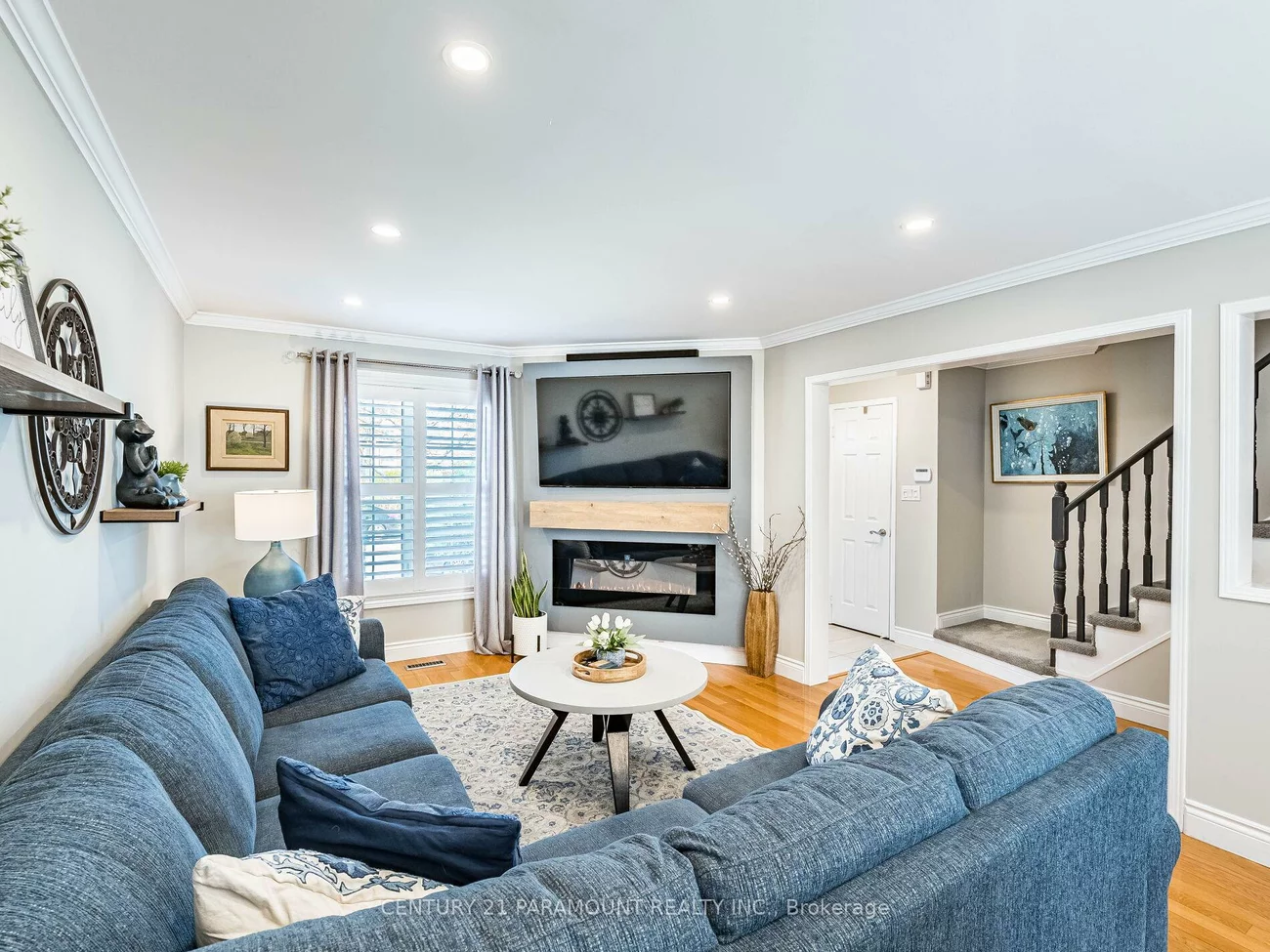 347, John West, Bayview Wellington, Aurora