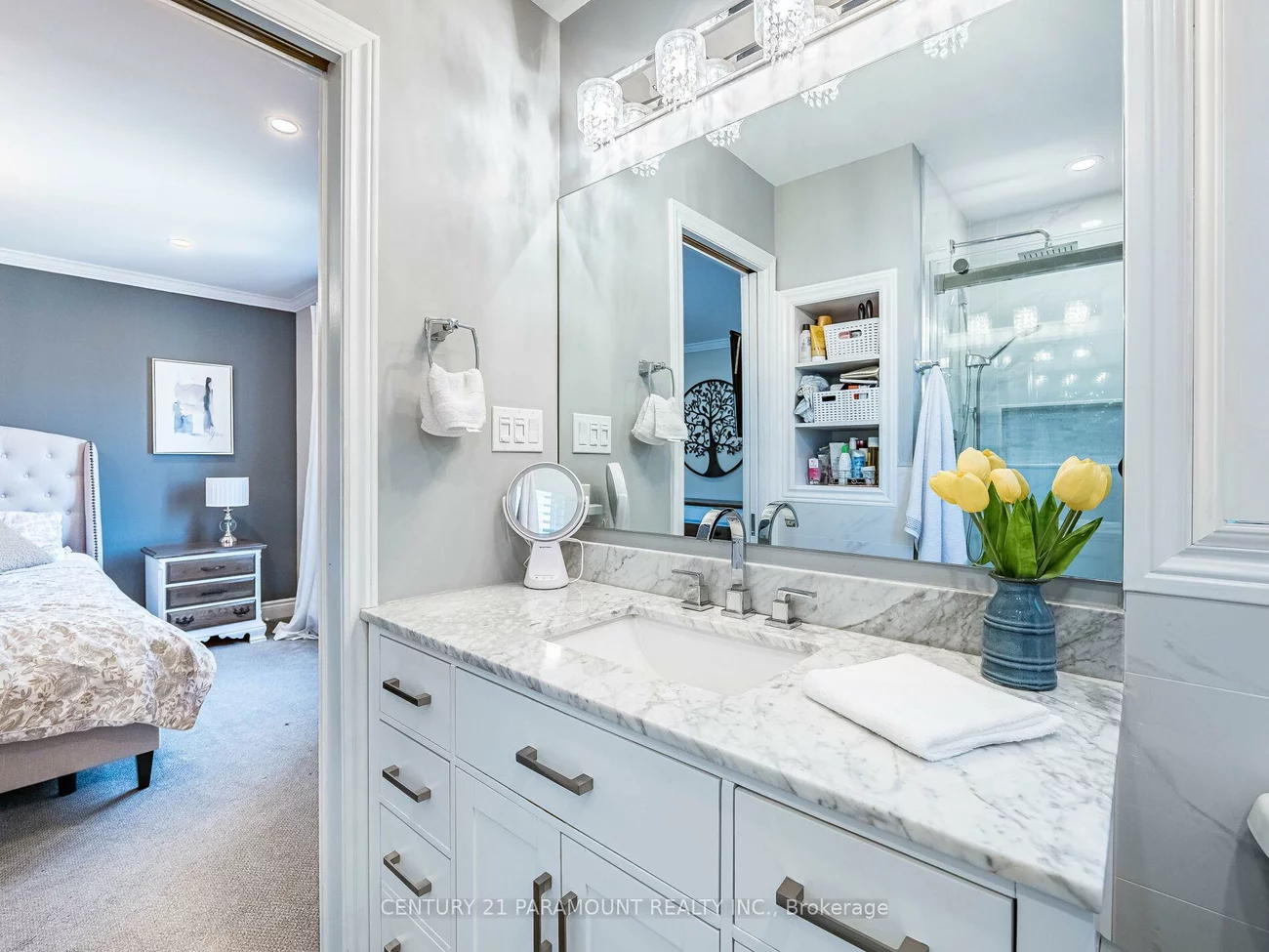 347, John West, Bayview Wellington, Aurora