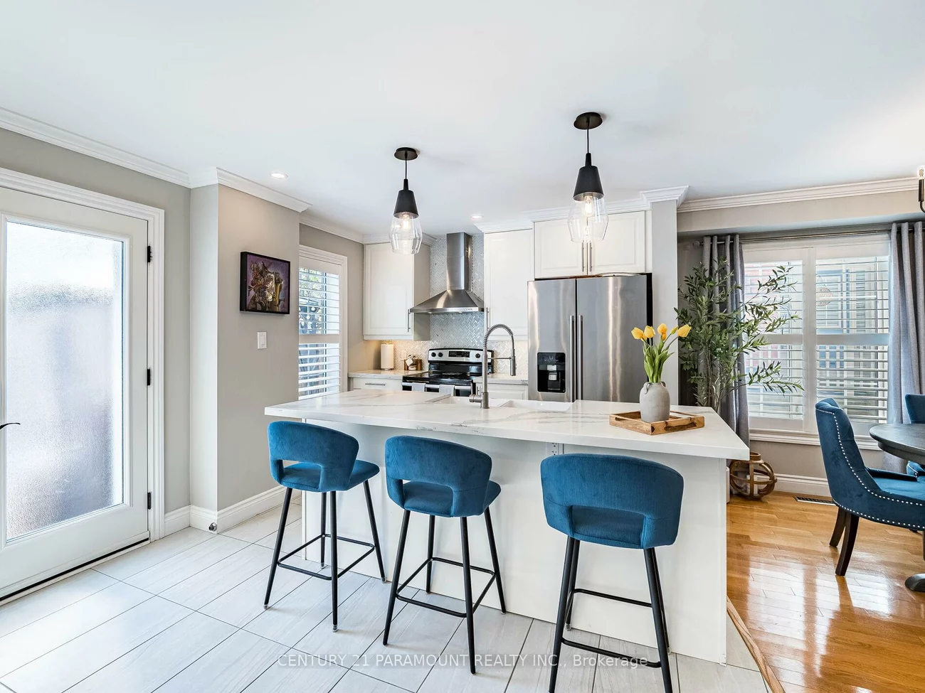 347, John West, Bayview Wellington, Aurora