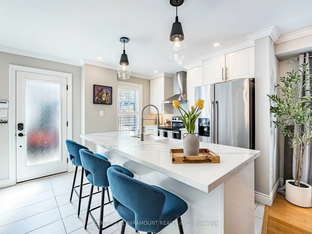 347, John West, Bayview Wellington, Aurora