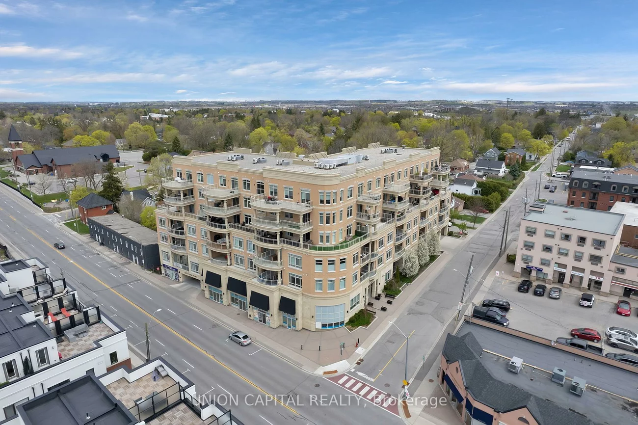 15277, Yonge, Aurora Village, Aurora