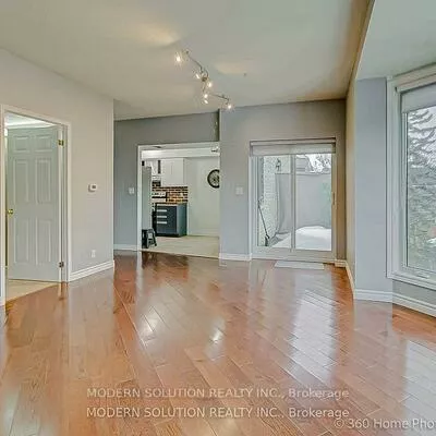 21, George, Aurora Village, Aurora