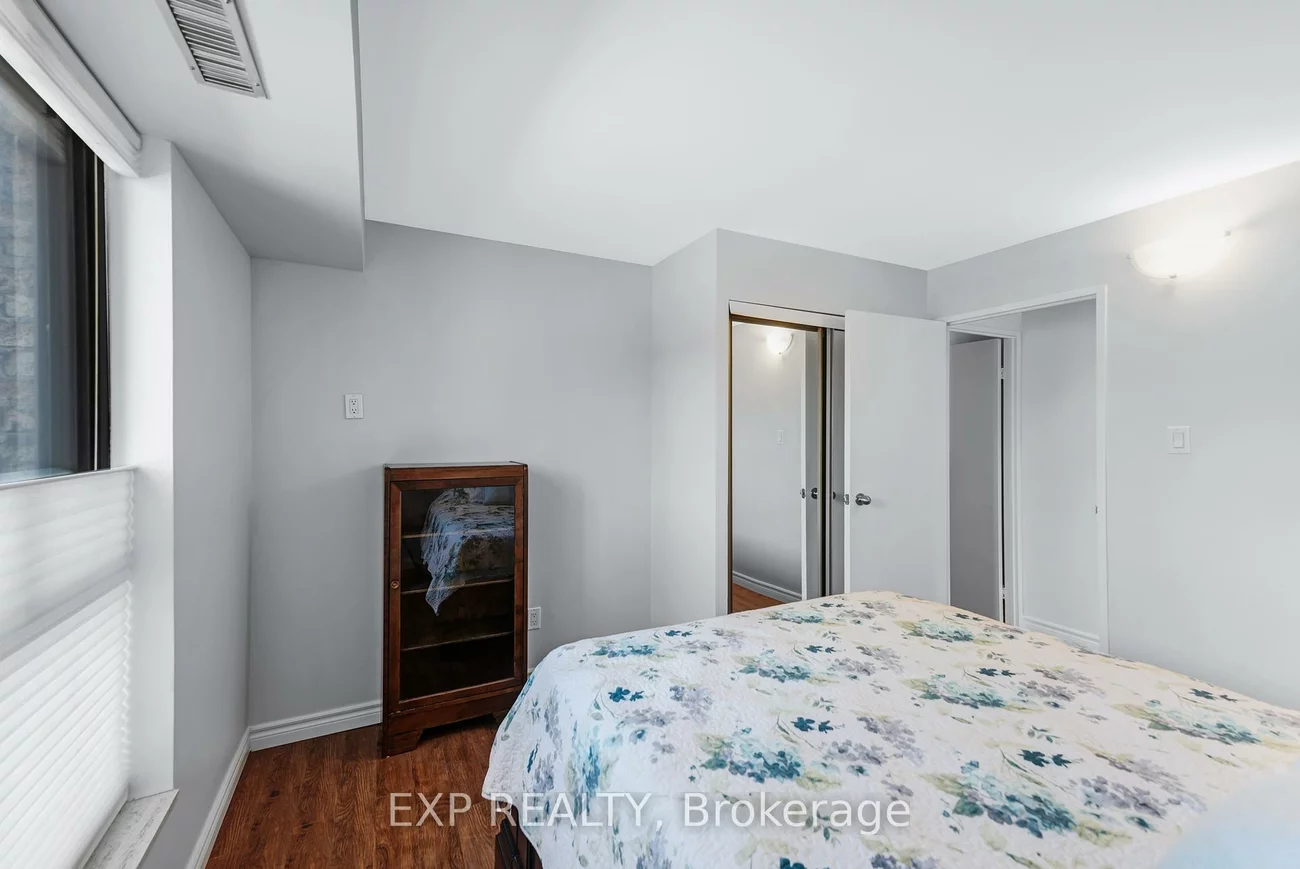15390, Yonge, Aurora Heights, Aurora