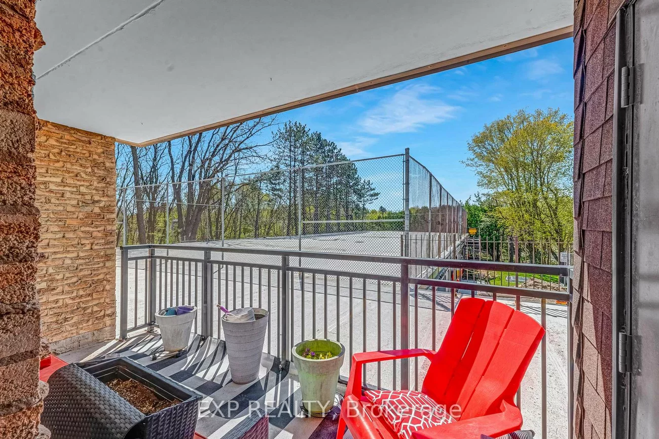 15390, Yonge, Aurora Heights, Aurora