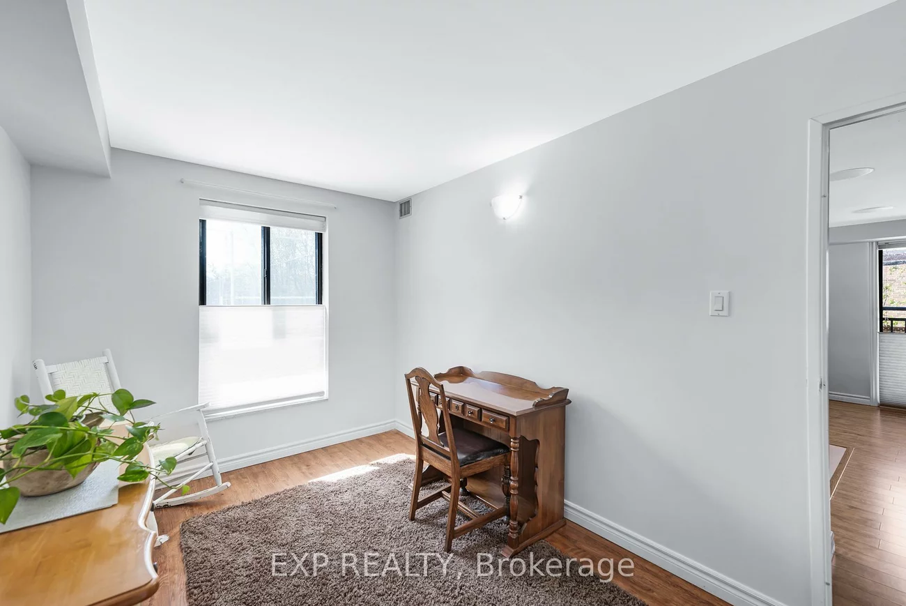 15390, Yonge, Aurora Heights, Aurora