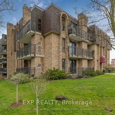 15390, Yonge, Aurora Heights, Aurora