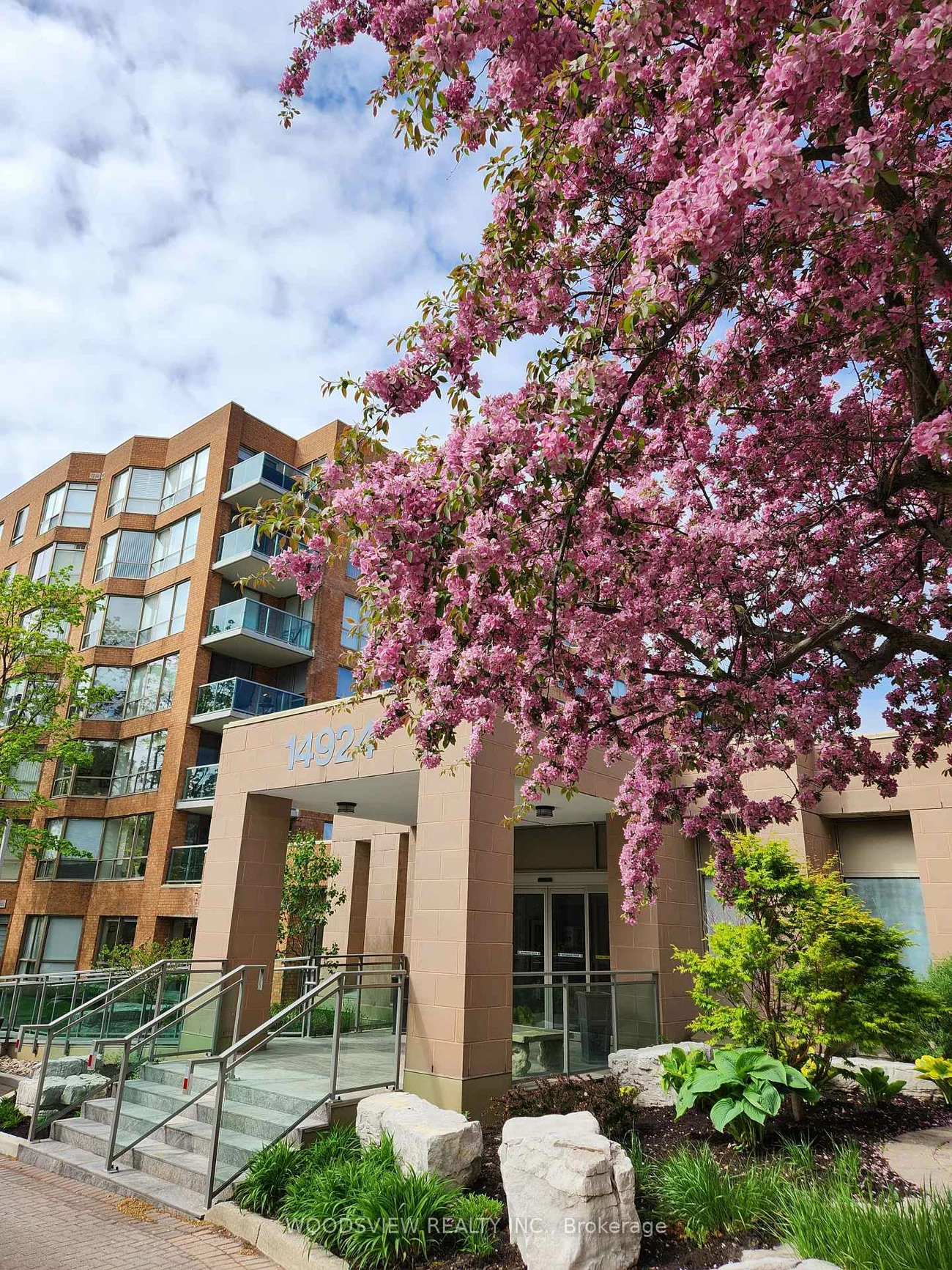 14924, Yonge, Aurora Heights, Aurora