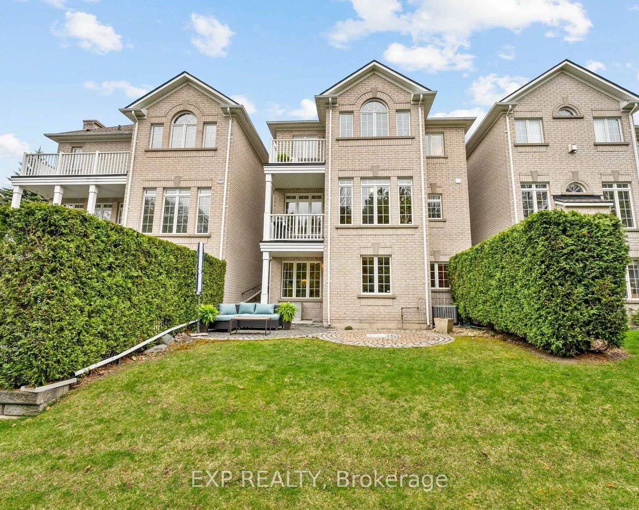 54, Stonecliffe, Aurora Estates, Aurora