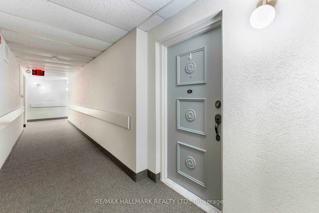 15390, Yonge, Aurora Village, Aurora