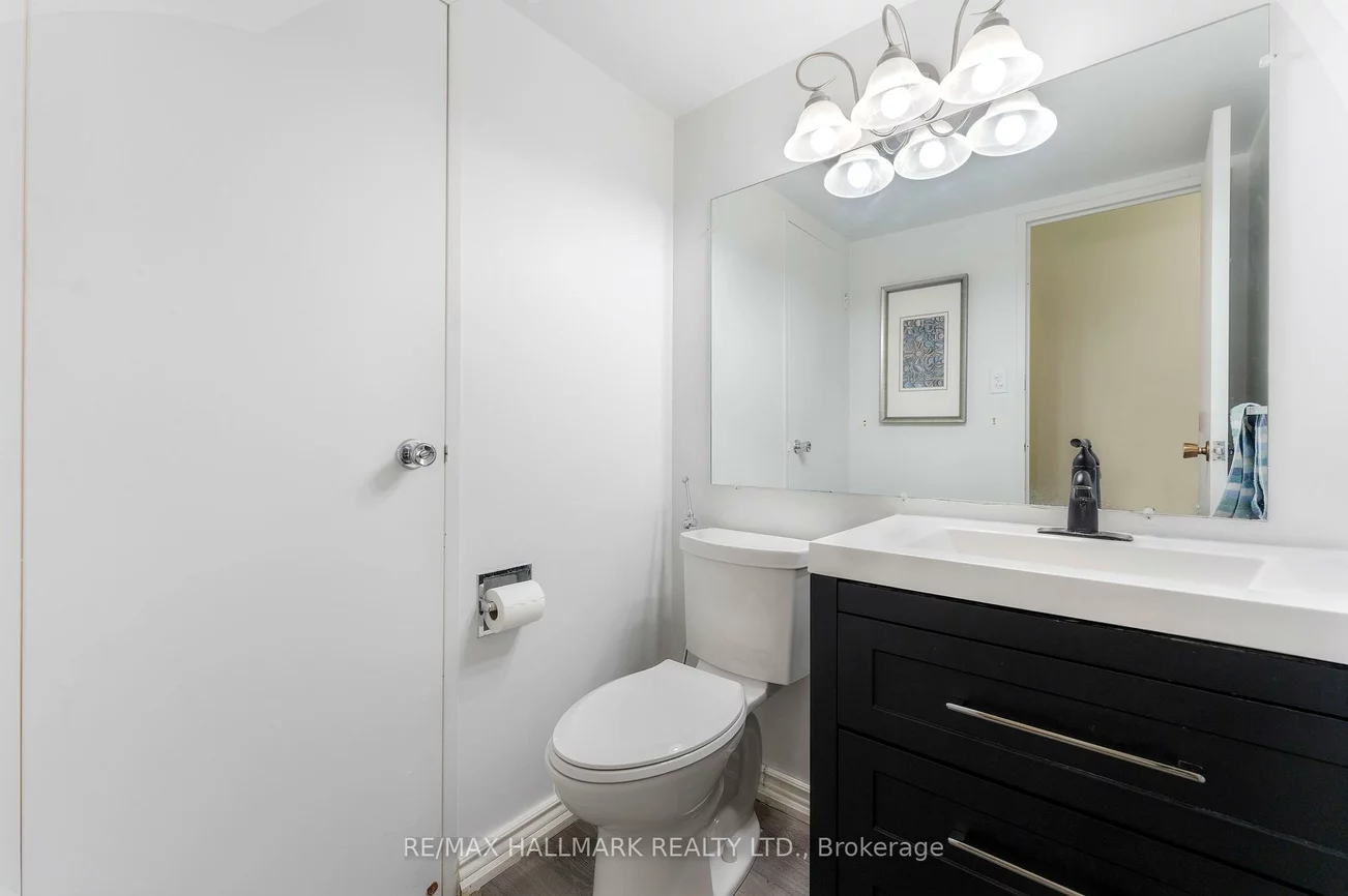 15390, Yonge, Aurora Village, Aurora