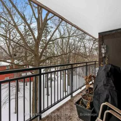 15390, Yonge, Aurora Village, Aurora