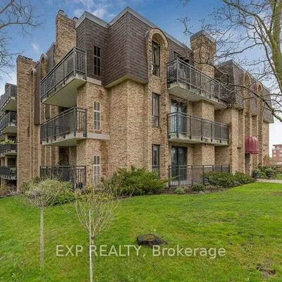 15390, Yonge, Aurora Heights, Aurora