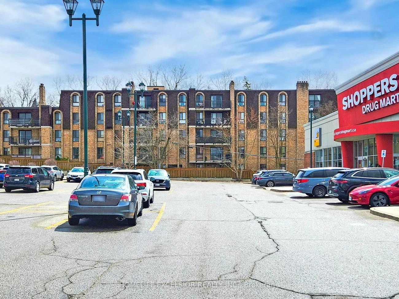 15390, Yonge, Aurora Heights, Aurora