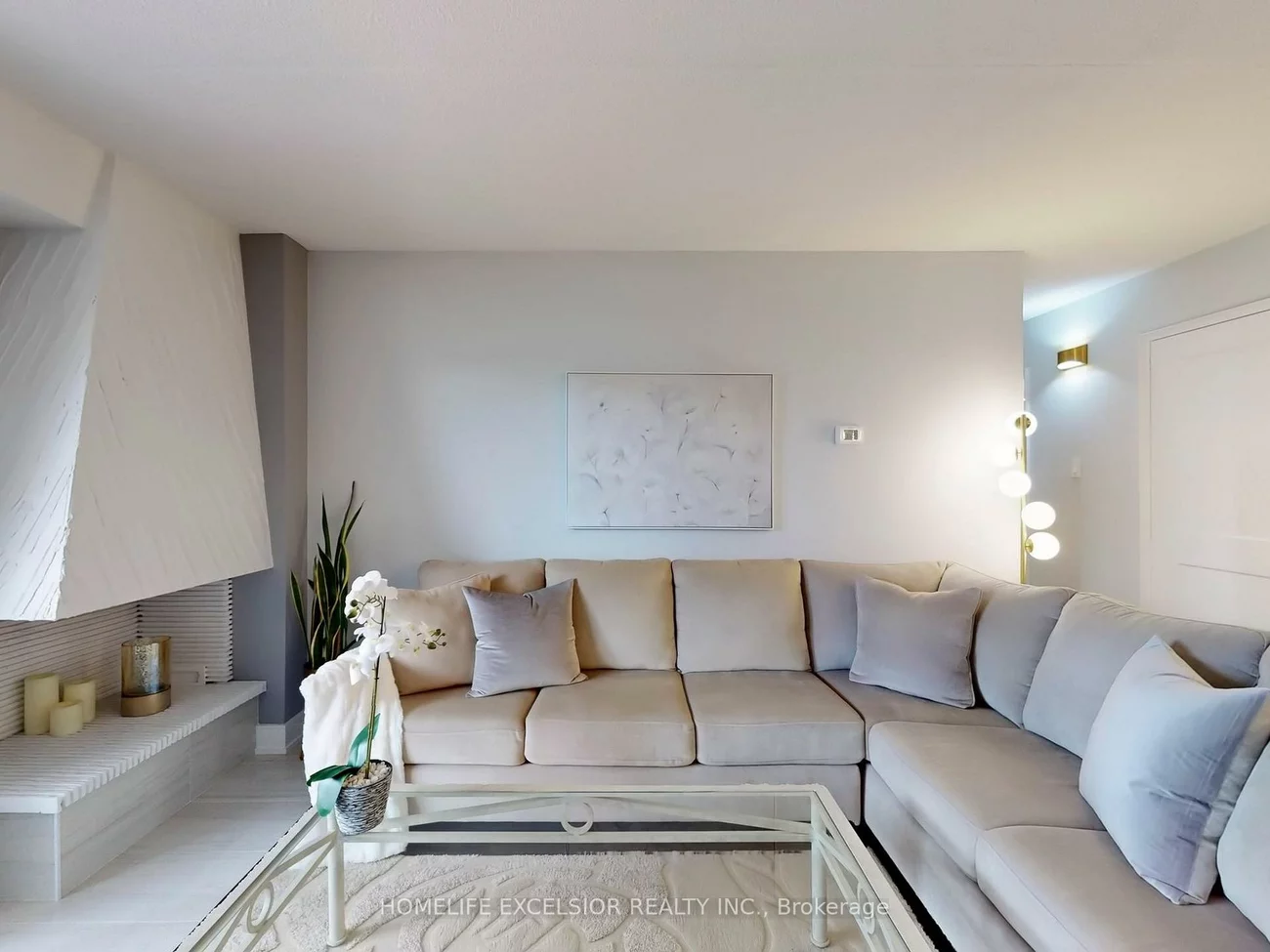 15390, Yonge, Aurora Heights, Aurora