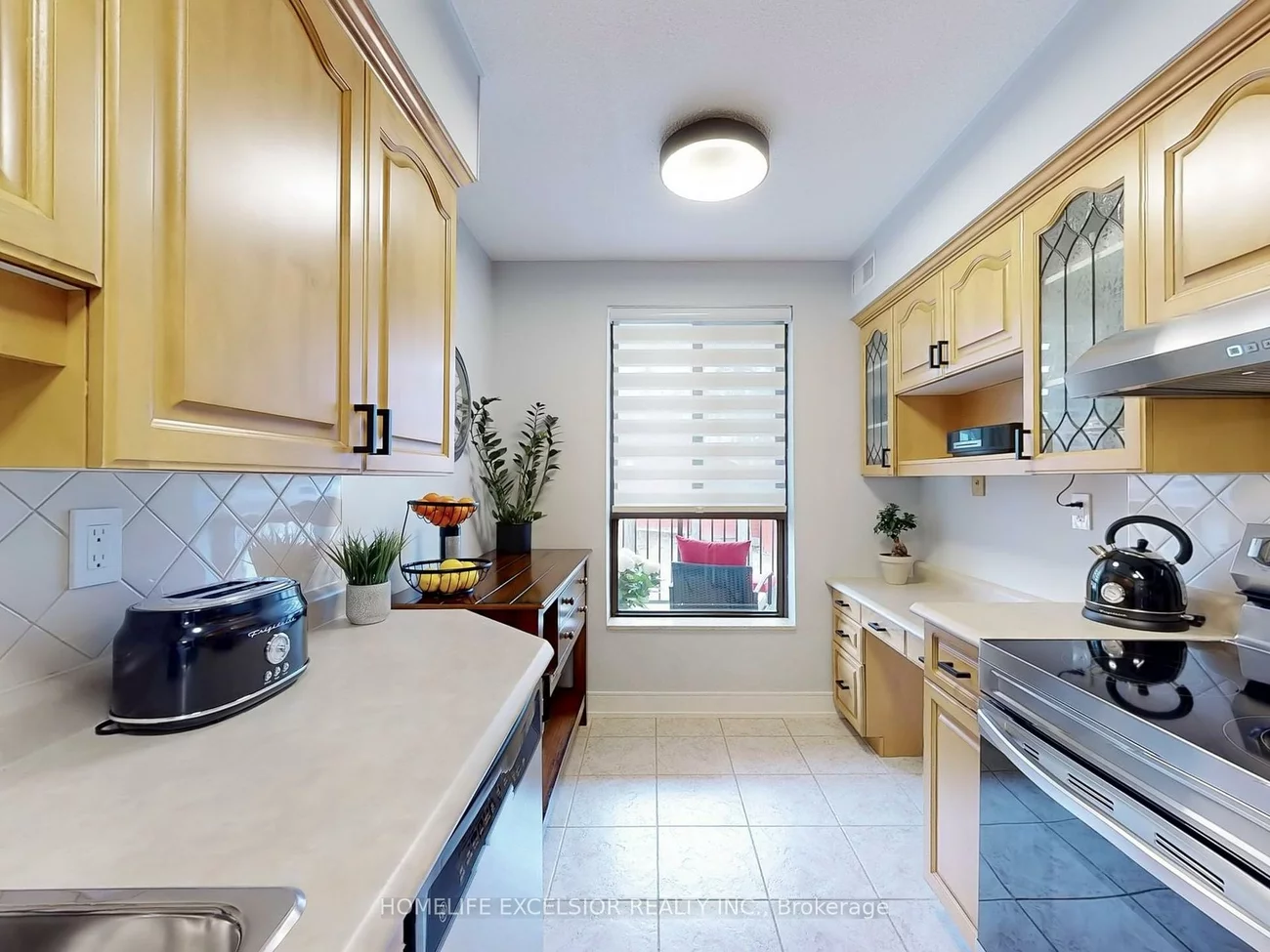 15390, Yonge, Aurora Heights, Aurora