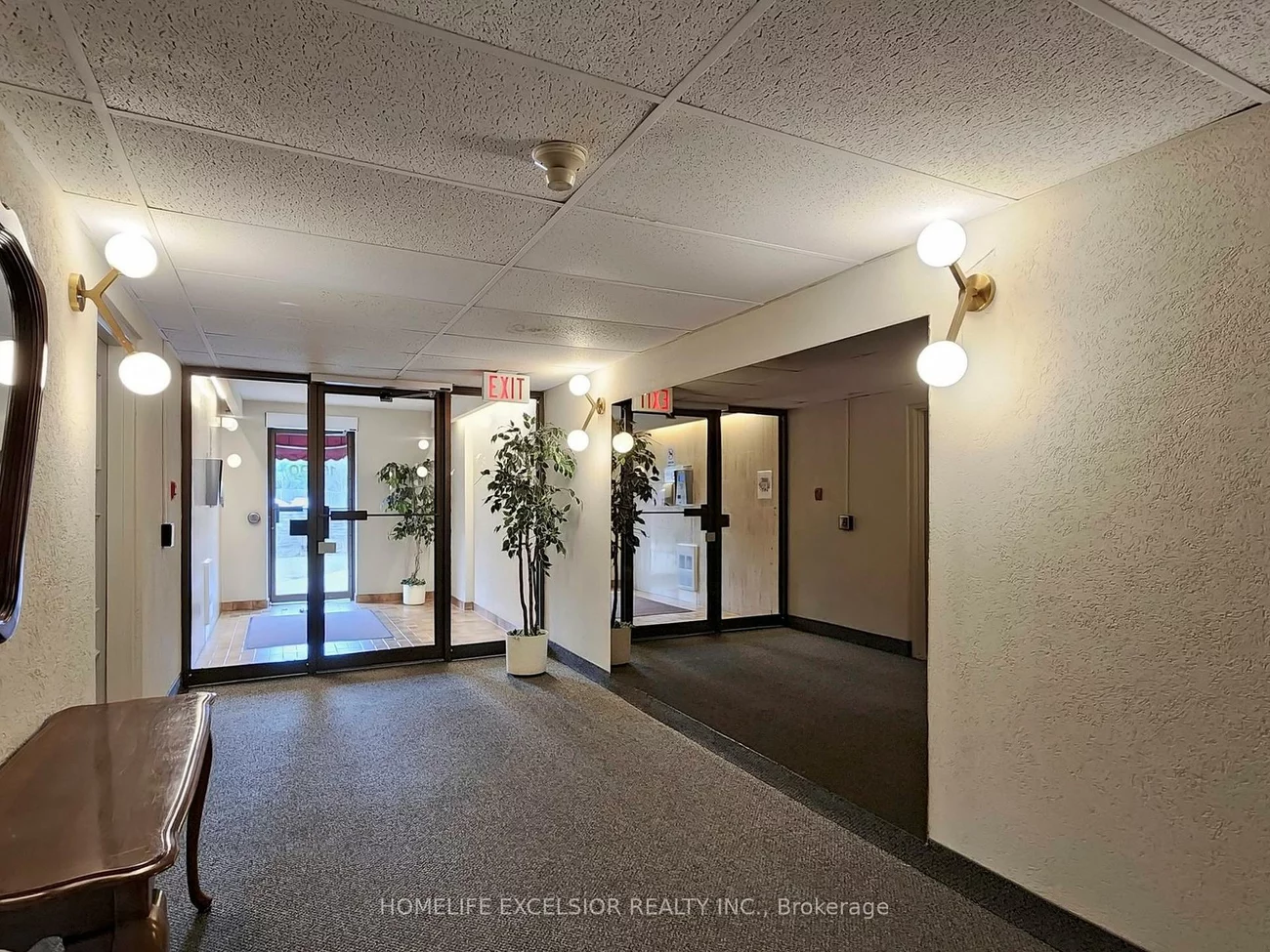 15390, Yonge, Aurora Heights, Aurora