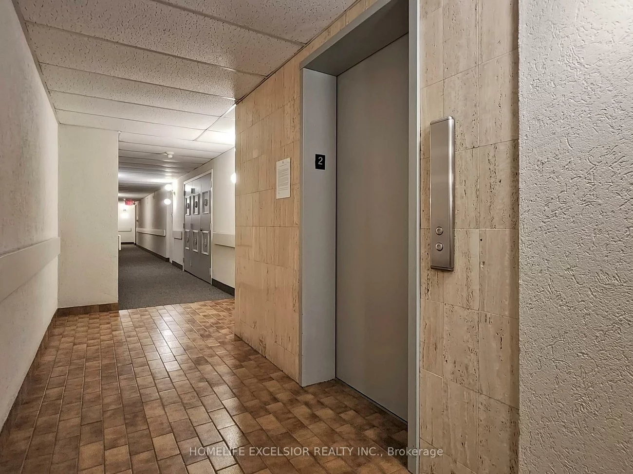 15390, Yonge, Aurora Heights, Aurora