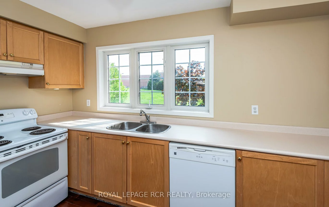22, Sandlewood, Bayview Wellington, Aurora