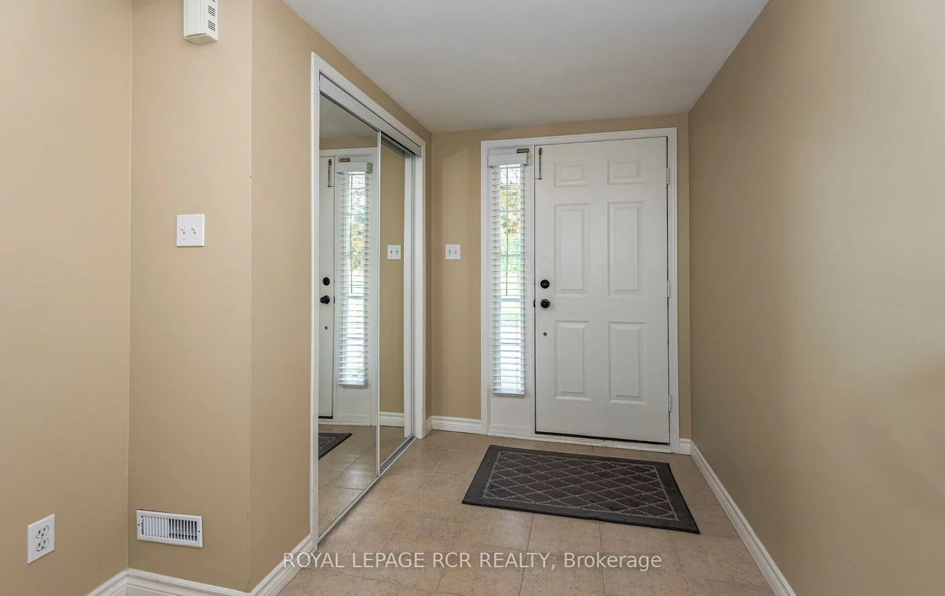 22, Sandlewood, Bayview Wellington, Aurora