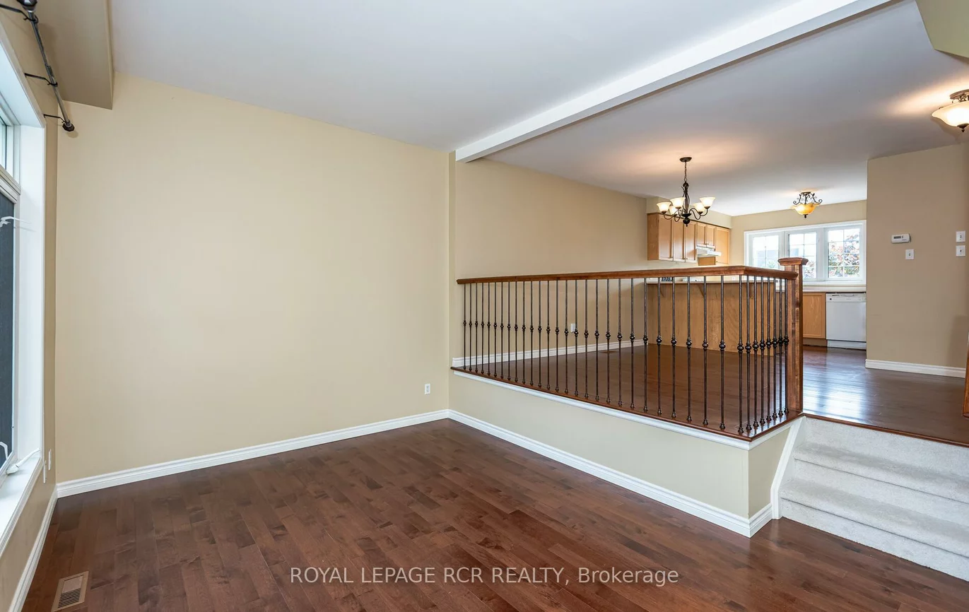 22, Sandlewood, Bayview Wellington, Aurora
