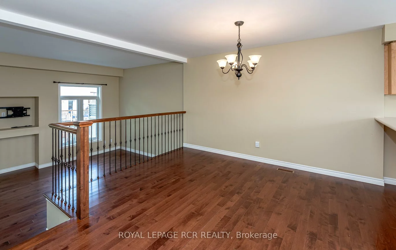 22, Sandlewood, Bayview Wellington, Aurora