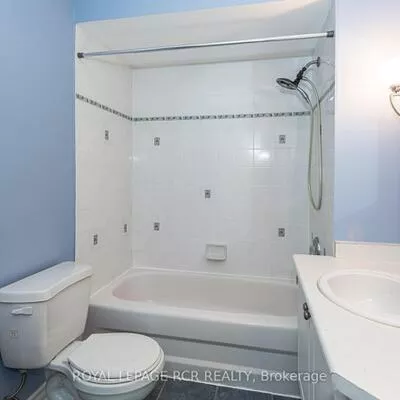 22, Sandlewood, Bayview Wellington, Aurora