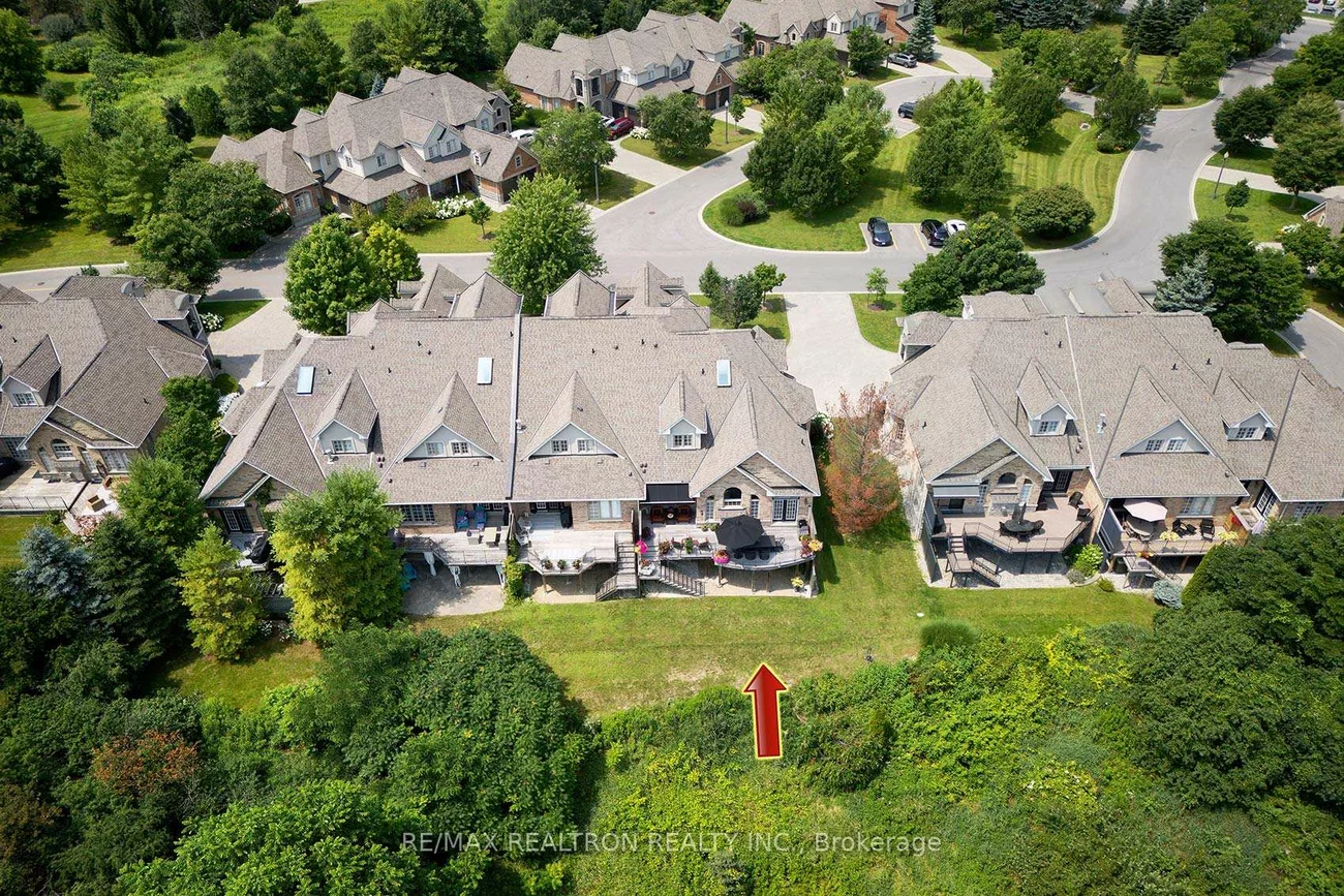 37, Britton, Aurora Estates, Aurora