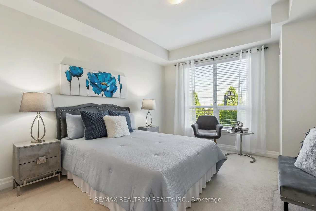 180, John West, Bayview Wellington, Aurora