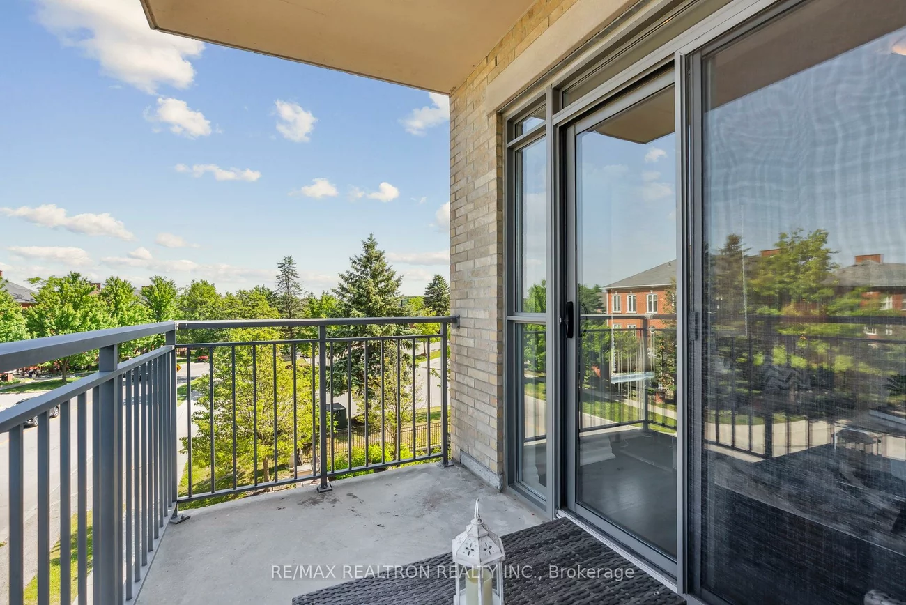 180, John West, Bayview Wellington, Aurora
