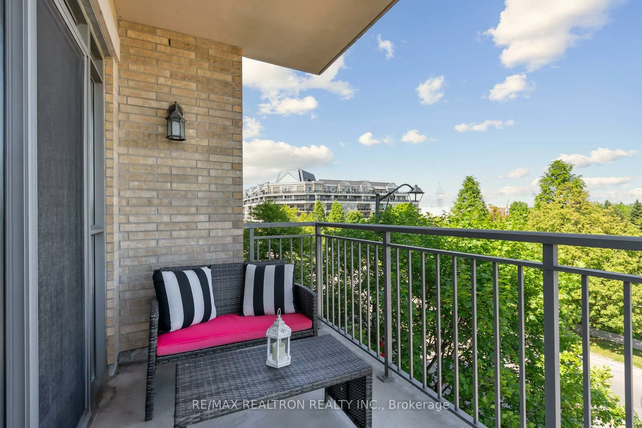 180, John West, Bayview Wellington, Aurora